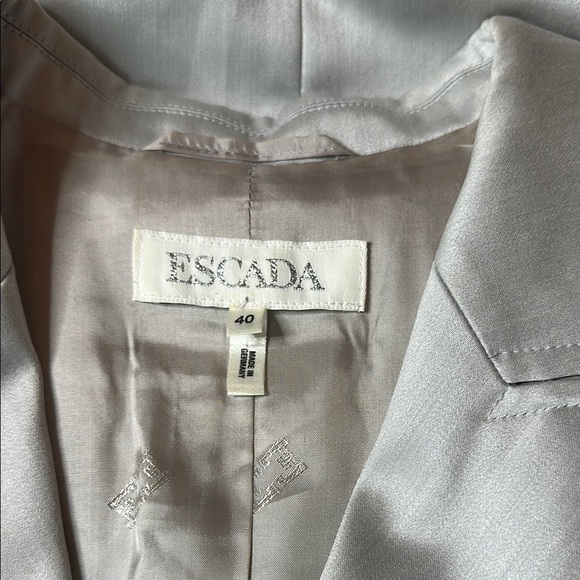 Escada Silver Blazer with Notched Lapel Rhinestone Embellishments Size 40 - Picture 3 of 9